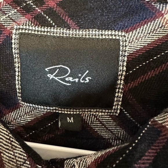Rails Womens Red Navy Plaid Button Up Flannel Shirt Size Medium Preppy Cabin - Picture 2 of 4